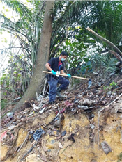 Cleaning Event - Kim Kim River